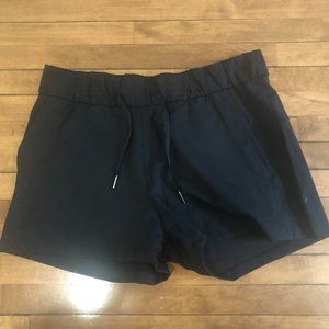 Lululemon On The Fly Short - Black Size 8